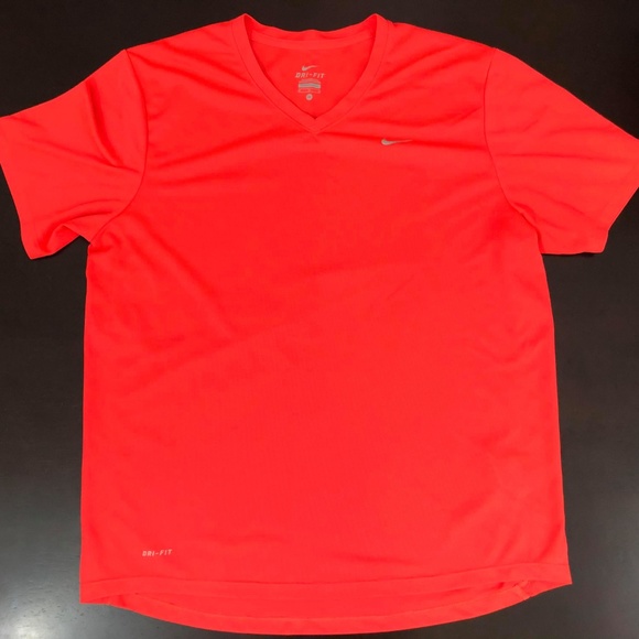 Nike Dri-fit v-neck running shirt - Picture 3 of 3